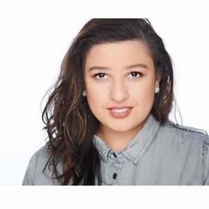 Meet your Posher, Desiree